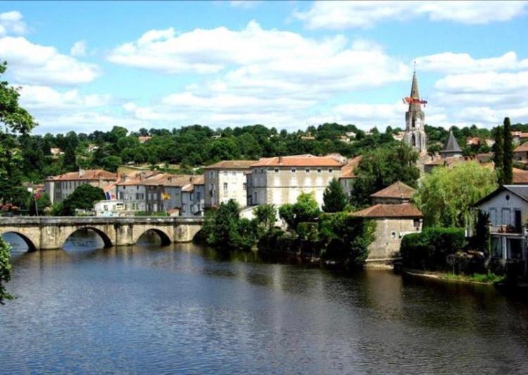 Gite Des Lavandes Oradour-Fanais Экстерьер фото